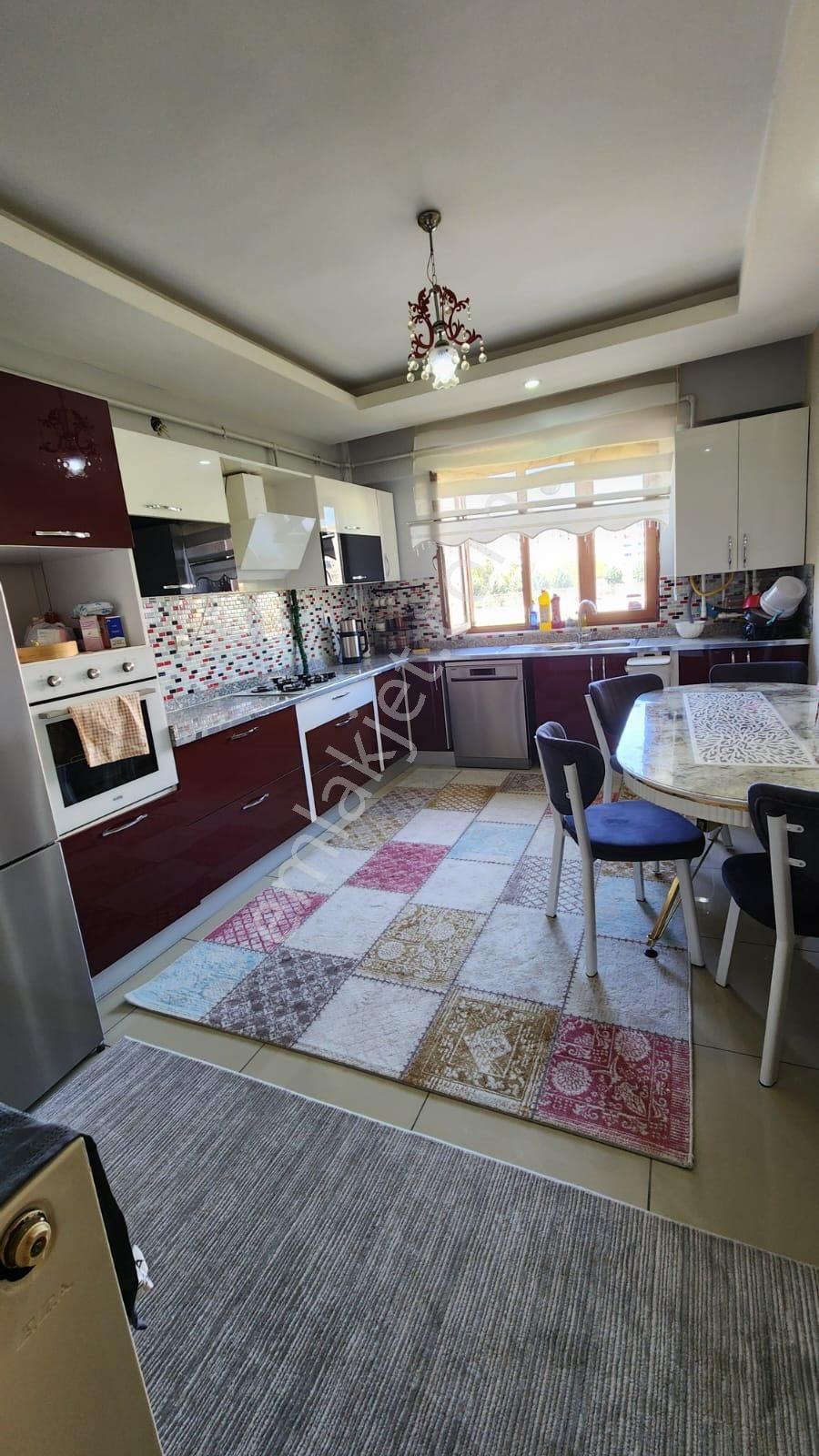 Grand Group'tan Bağcılar Nevroz Park Civarı 4+1 Satılık Daire