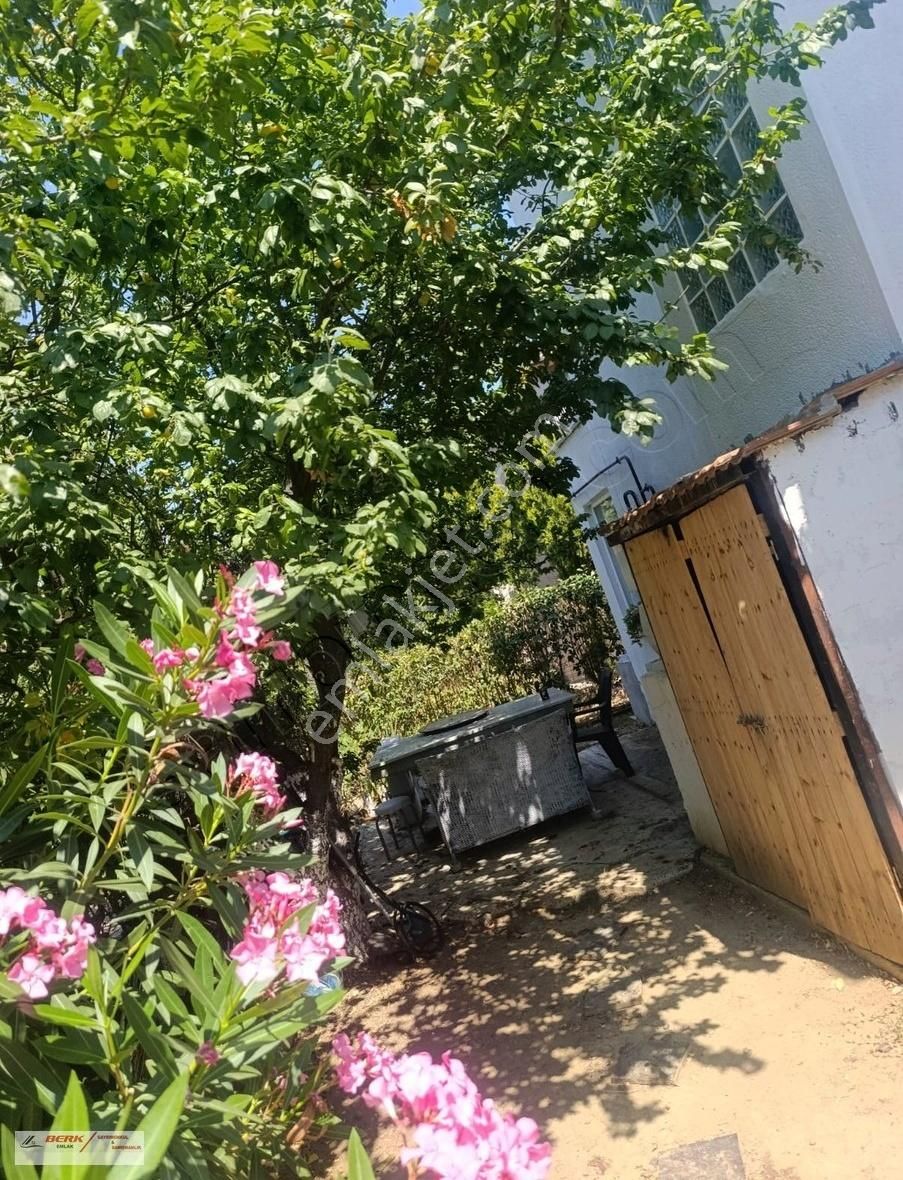 Tekirdağ Süleymanpaşa Bahçelievlerde Satılık Denize Sıfır Villa - Görsel 17