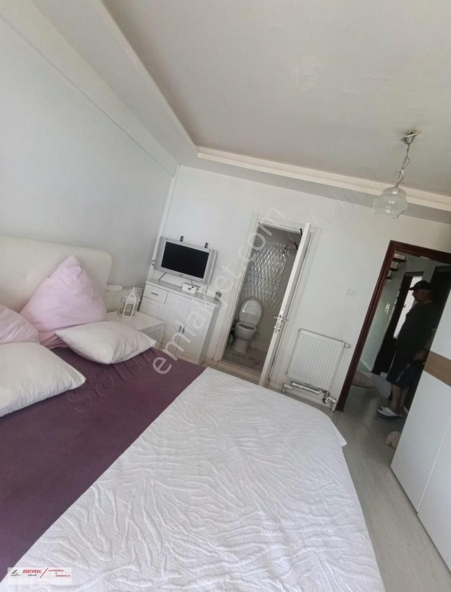 Tekirdağ Süleymanpaşa Bahçelievlerde Satılık Denize Sıfır Villa - Görsel 25