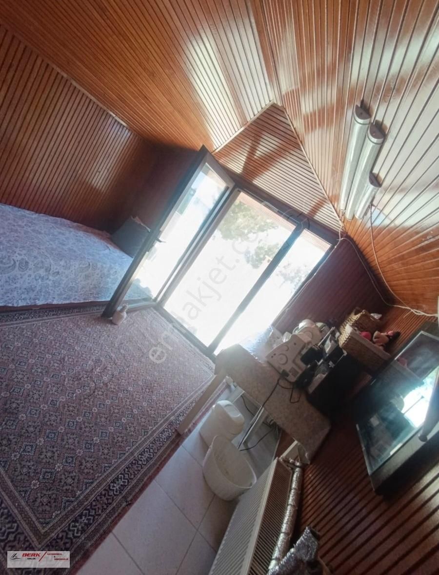 Tekirdağ Süleymanpaşa Bahçelievlerde Satılık Denize Sıfır Villa - Görsel 23