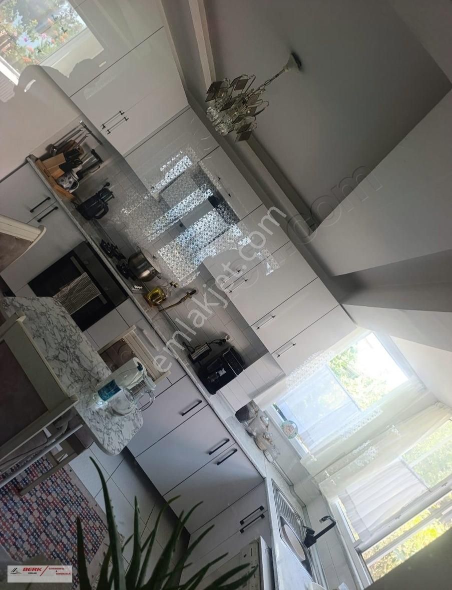 Tekirdağ Süleymanpaşa Bahçelievlerde Satılık Denize Sıfır Villa - Görsel 18