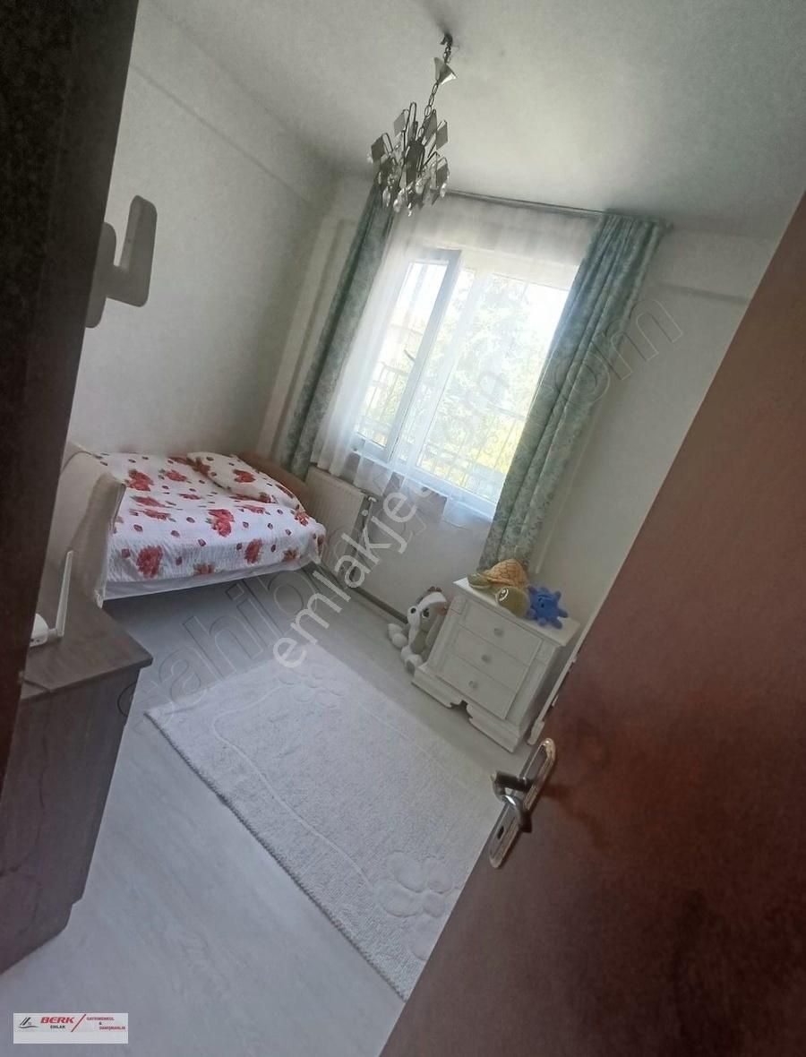 Tekirdağ Süleymanpaşa Bahçelievlerde Satılık Denize Sıfır Villa - Görsel 16