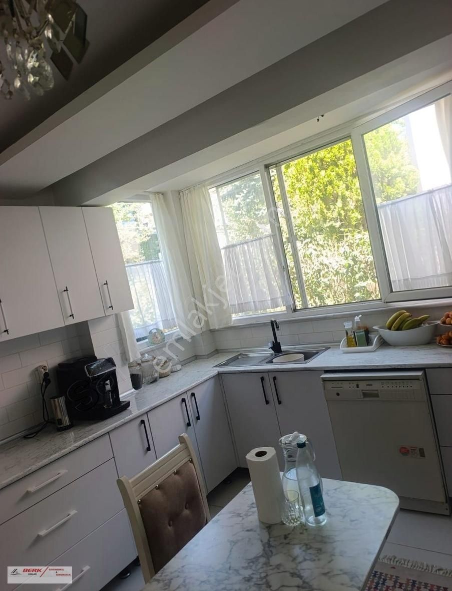 Tekirdağ Süleymanpaşa Bahçelievlerde Satılık Denize Sıfır Villa - Görsel 20