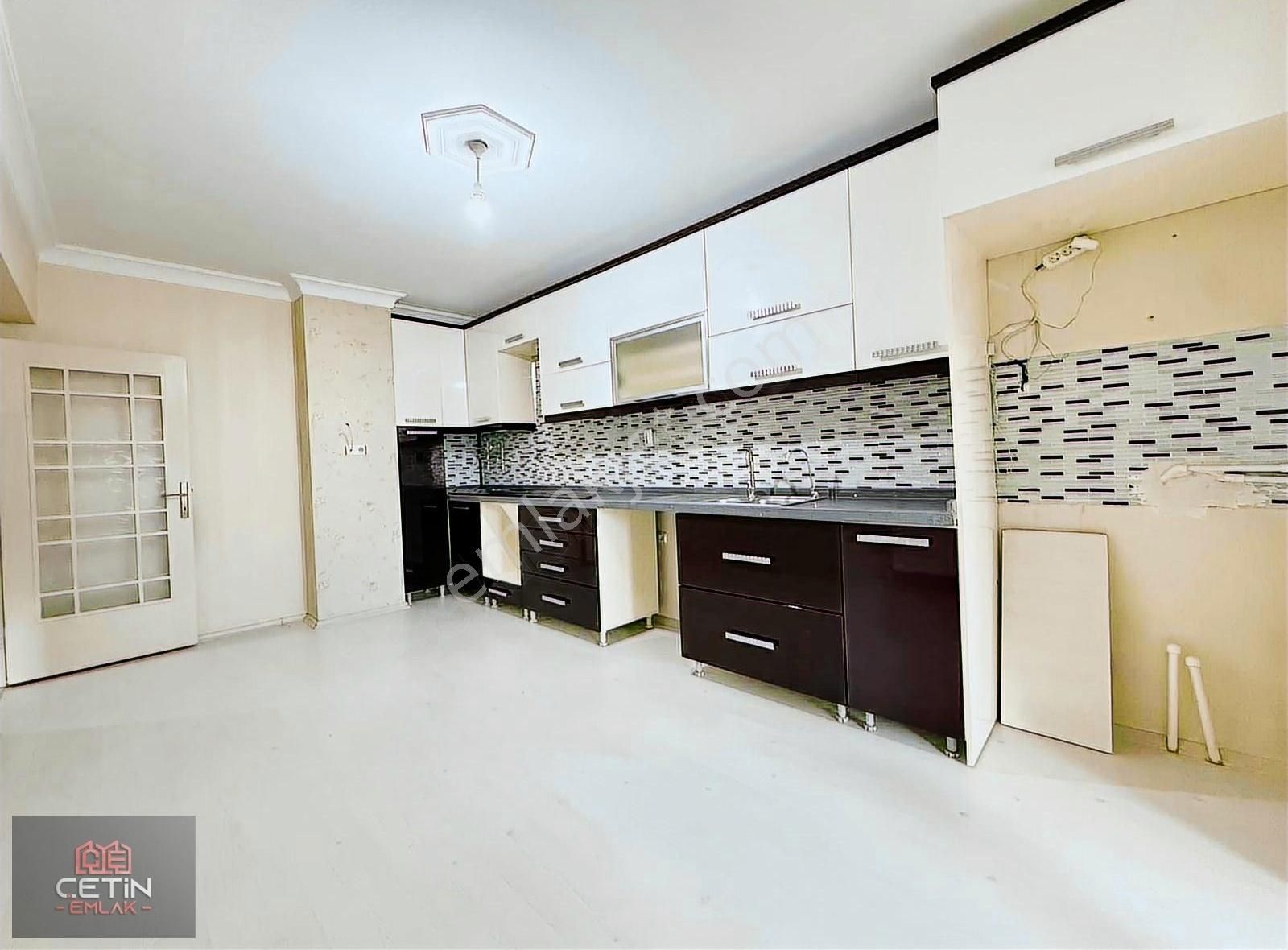 Yavuz Selim Mah.güney Cephe,asansörlü,geniş Balkonlu 4+1 Daire