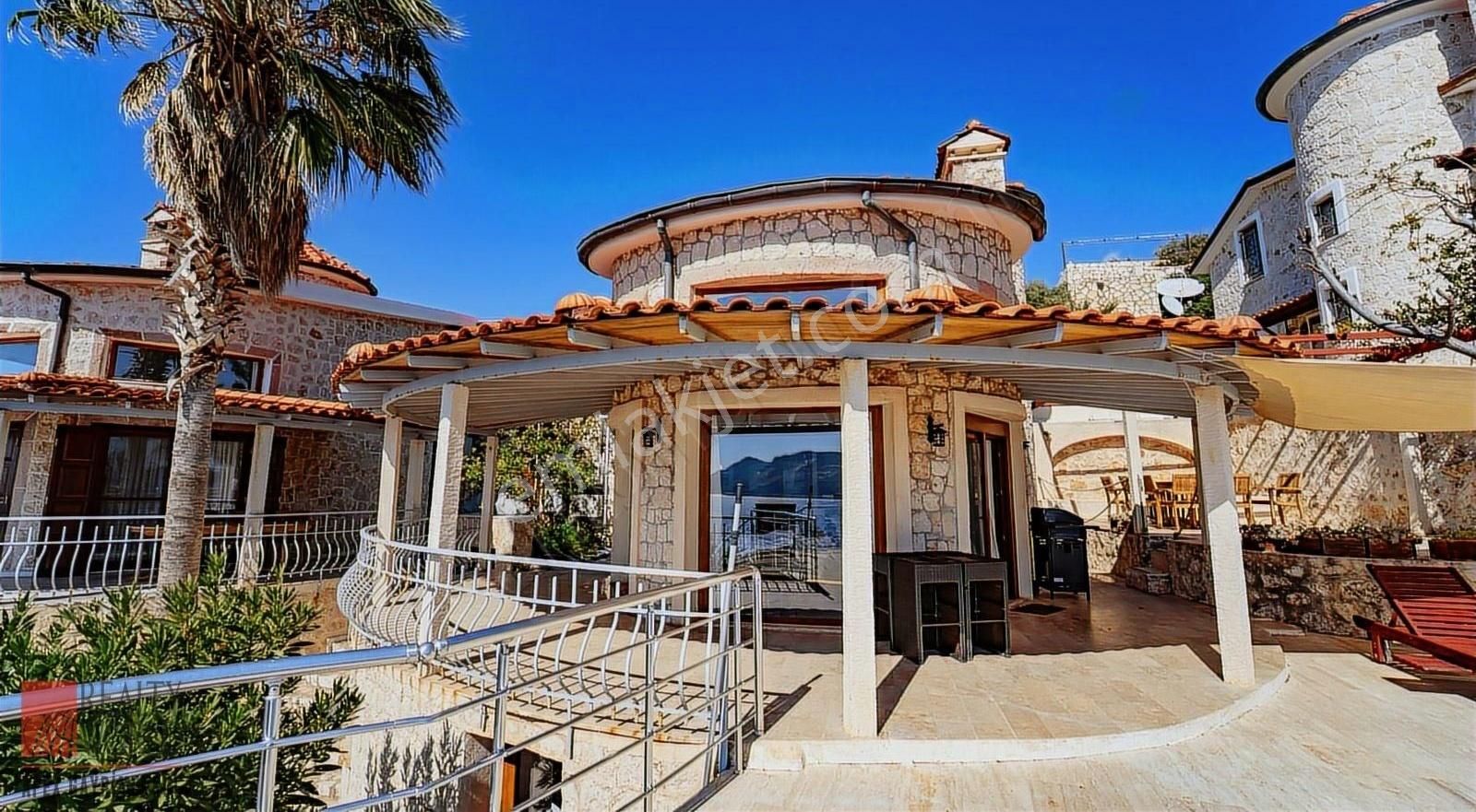 Kaş Çukurbağ Yarımadası Panoramik Meis Manzaralı 3+1 Villa - Görsel 31