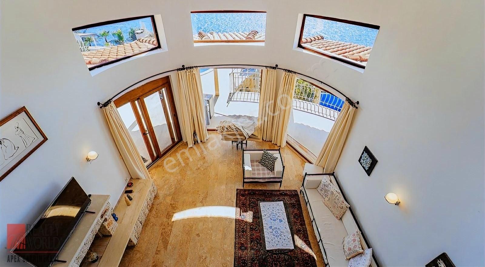 Kaş Çukurbağ Yarımadası Panoramik Meis Manzaralı 3+1 Villa - Görsel 11