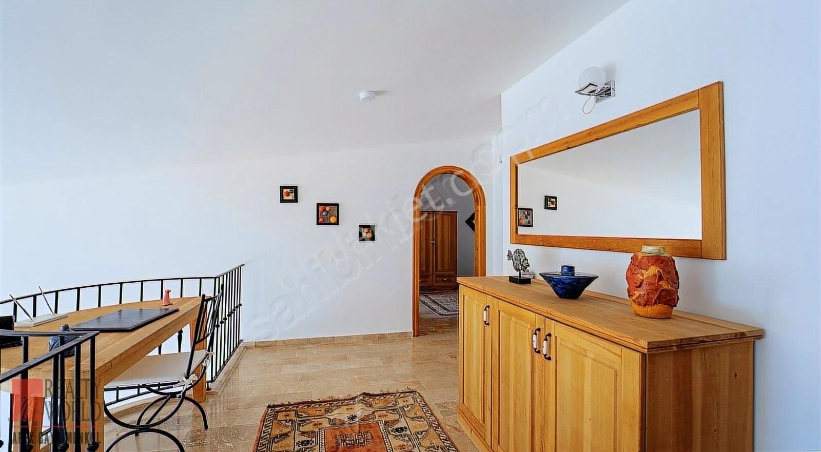 Kaş Çukurbağ Yarımadası Panoramik Meis Manzaralı 3+1 Villa - Görsel 4