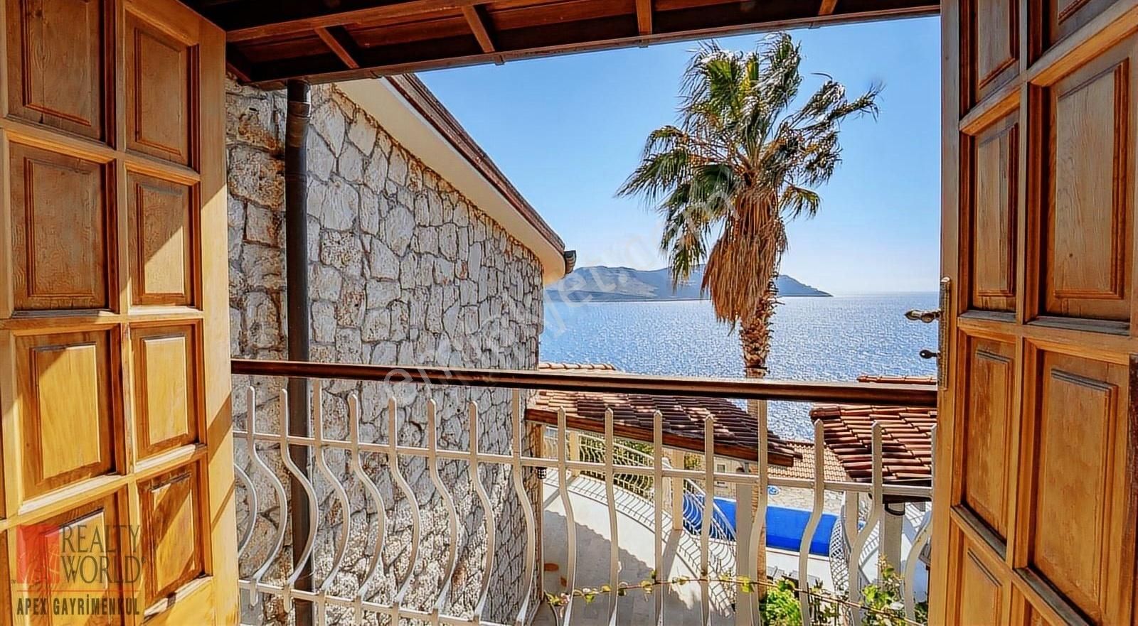 Kaş Çukurbağ Yarımadası Panoramik Meis Manzaralı 3+1 Villa - Görsel 8