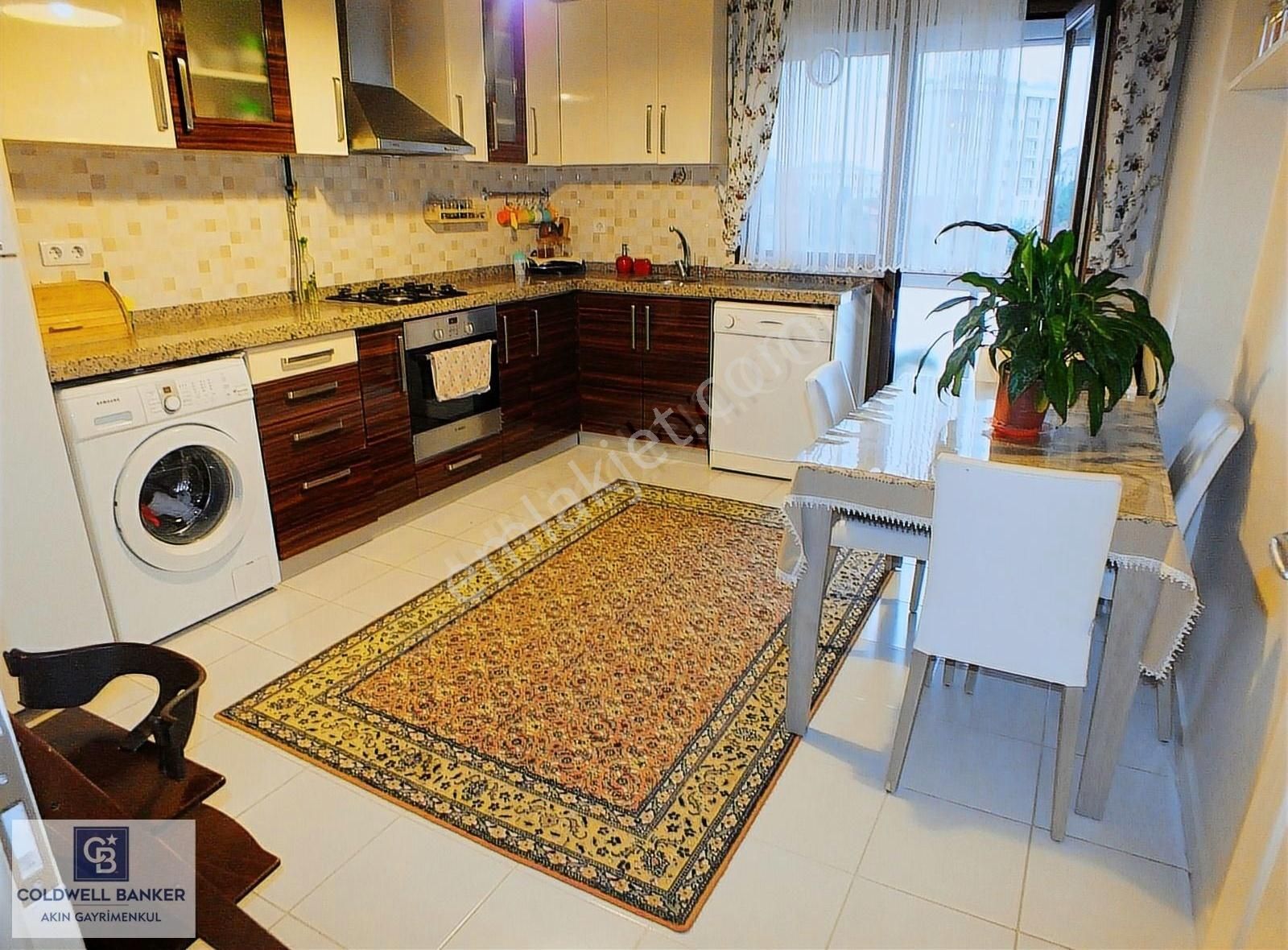 Sancaktepe Yenidoğan Merkezde Site İçinde 146 M Satılık Daire