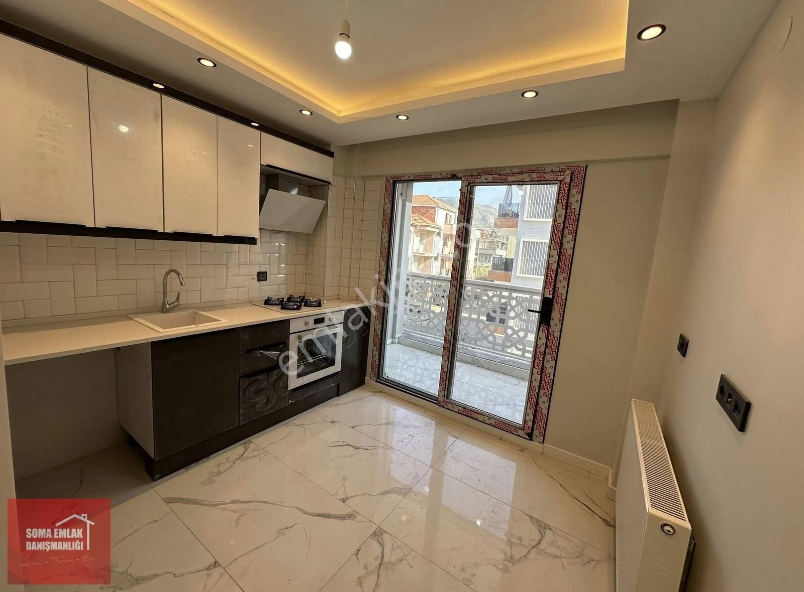 Soma Emlak* Satılık Sıfır Cuma Pazarı Mevkii 3+1 Lüks Daire