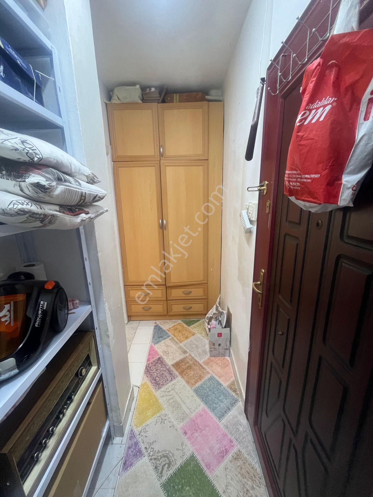 Üsküdar Fıstık Ağacında Muhteşem Bahçe Kullanımlı 2+1 Satılık - Görsel 13