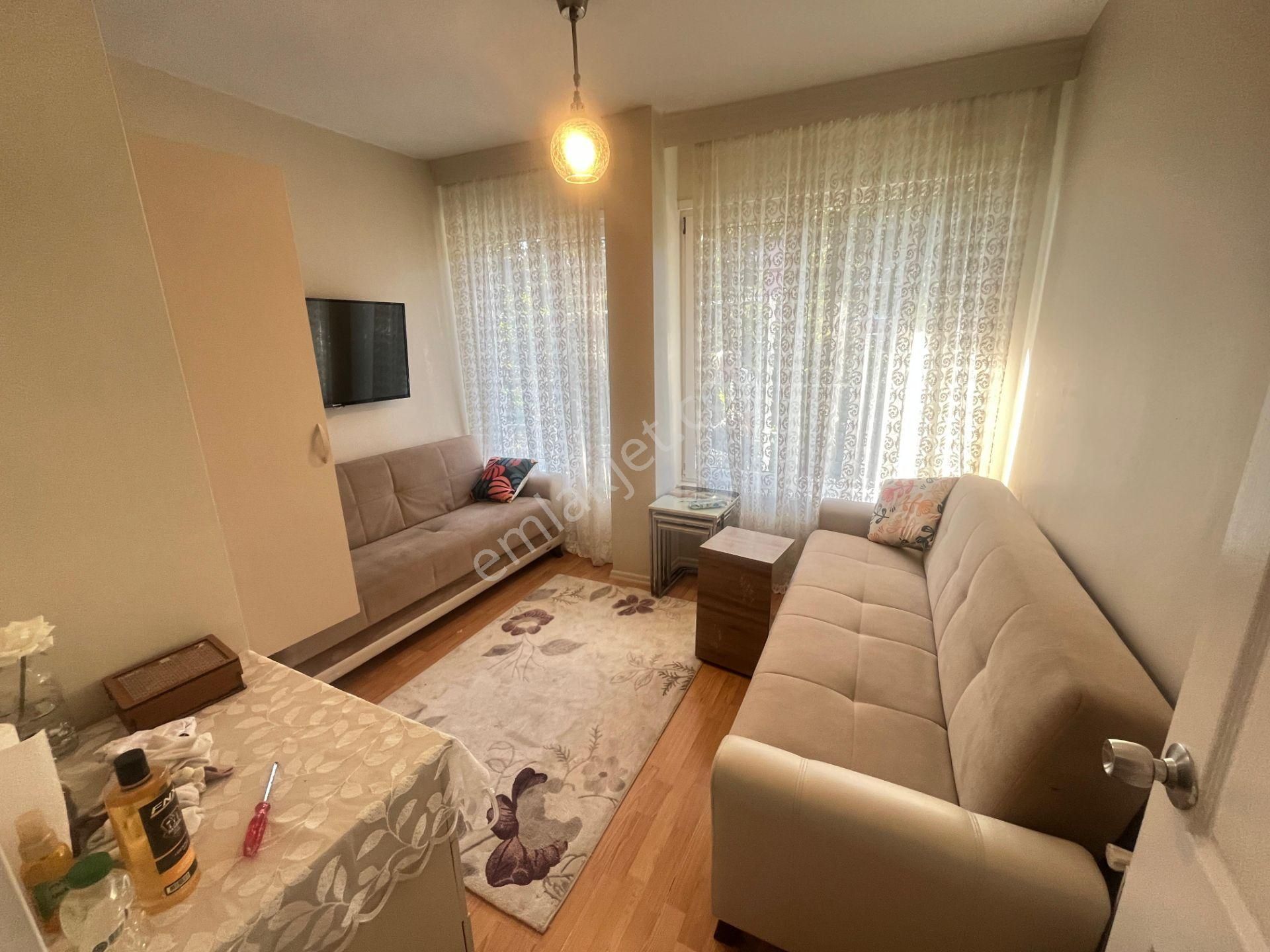 Üsküdar Fıstık Ağacında Muhteşem Bahçe Kullanımlı 2+1 Satılık - Görsel 17