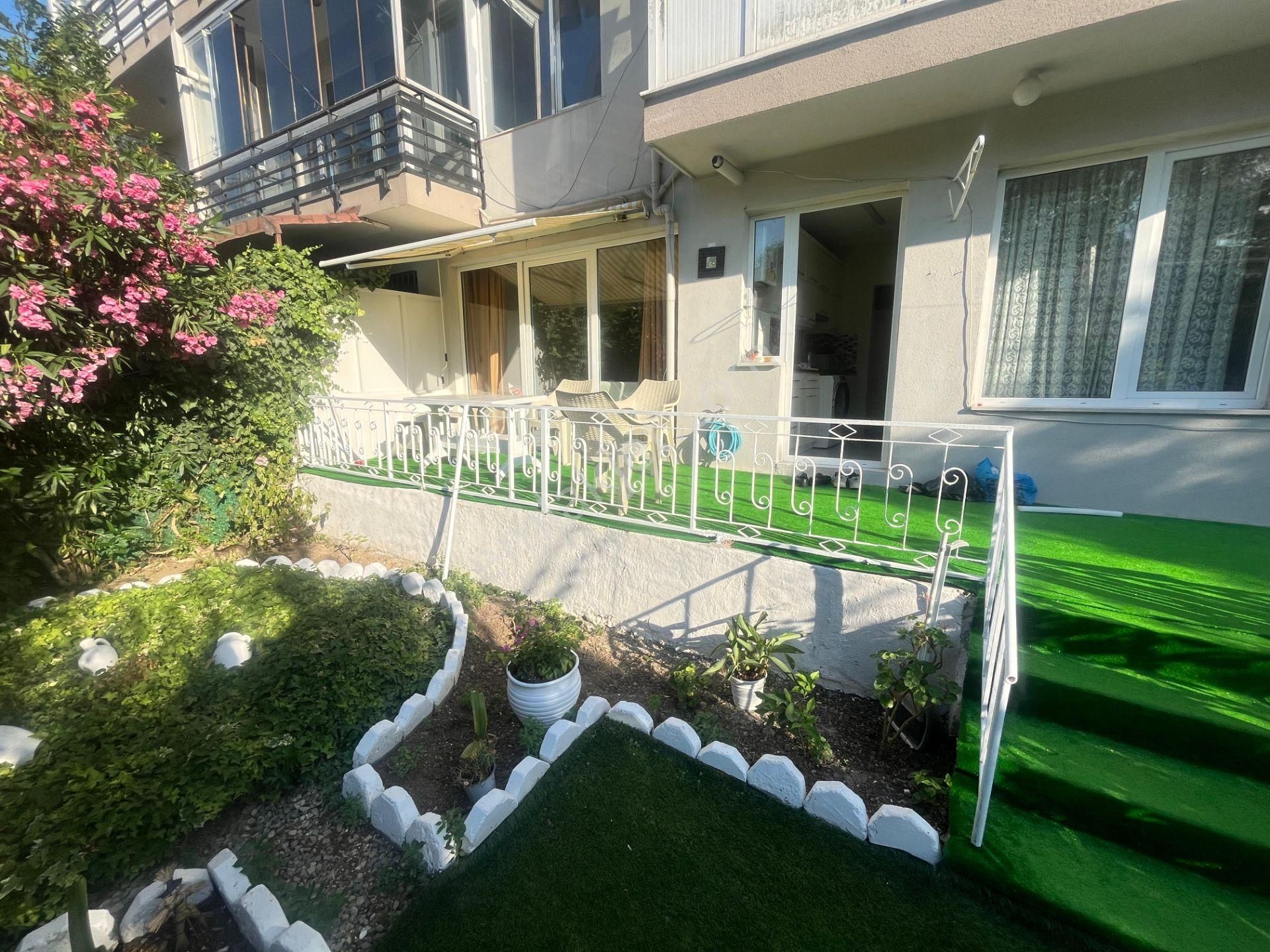 Üsküdar Fıstık Ağacında Muhteşem Bahçe Kullanımlı 2+1 Satılık - Görsel 23