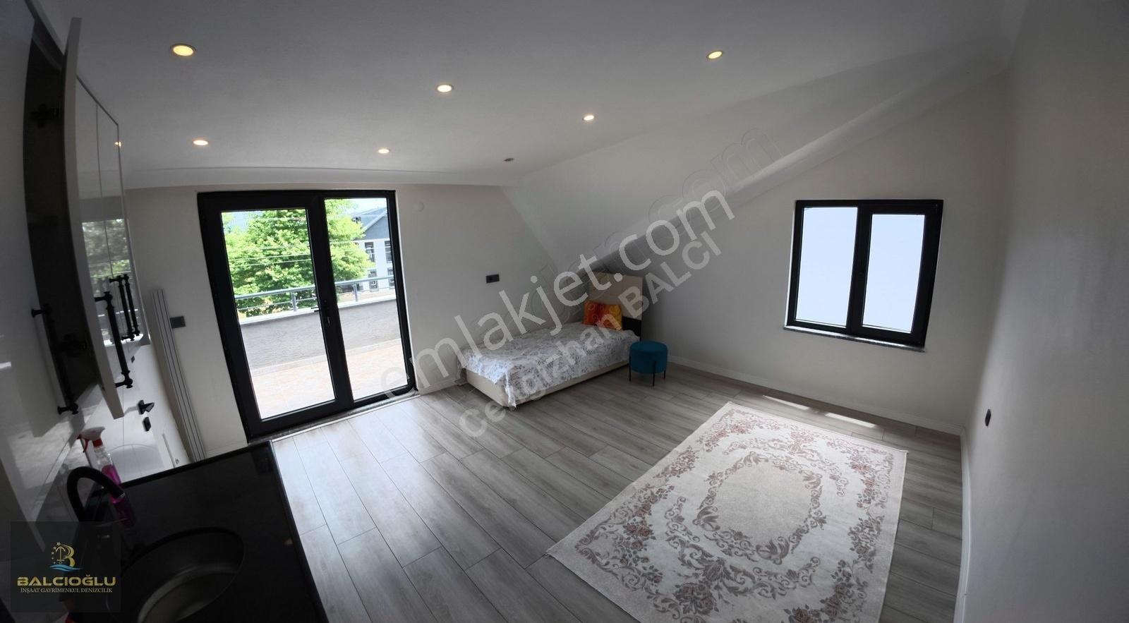 Balcıoğlundan Satılk Denize Yakn Eşyalı Bahçli Lüx Triblex Villa - Görsel 31