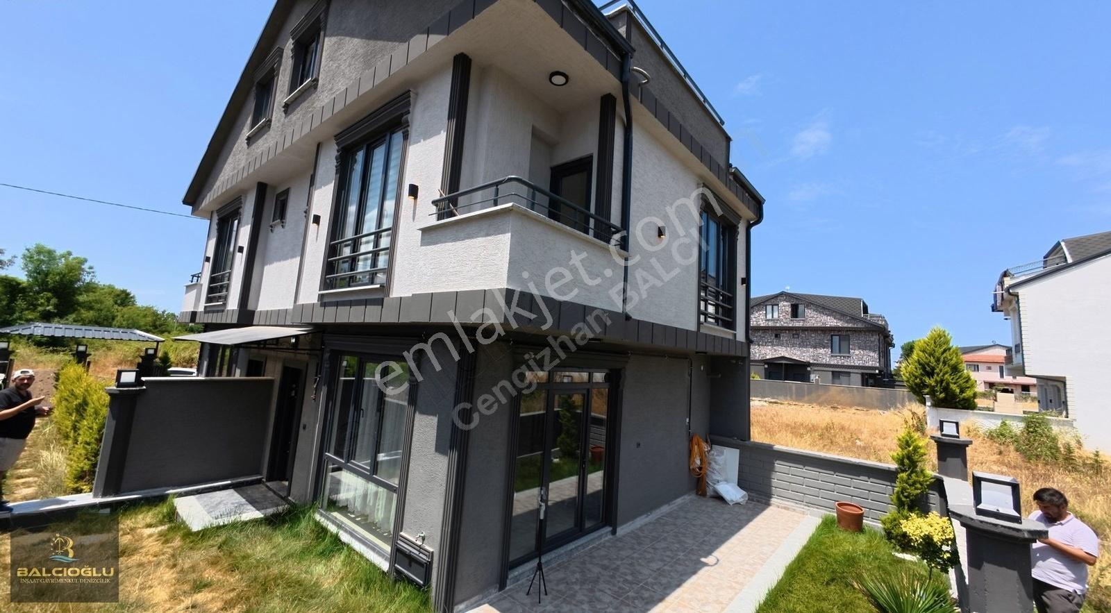 Balcıoğlundan Satılk Denize Yakn Eşyalı Bahçli Lüx Triblex Villa - Görsel 8
