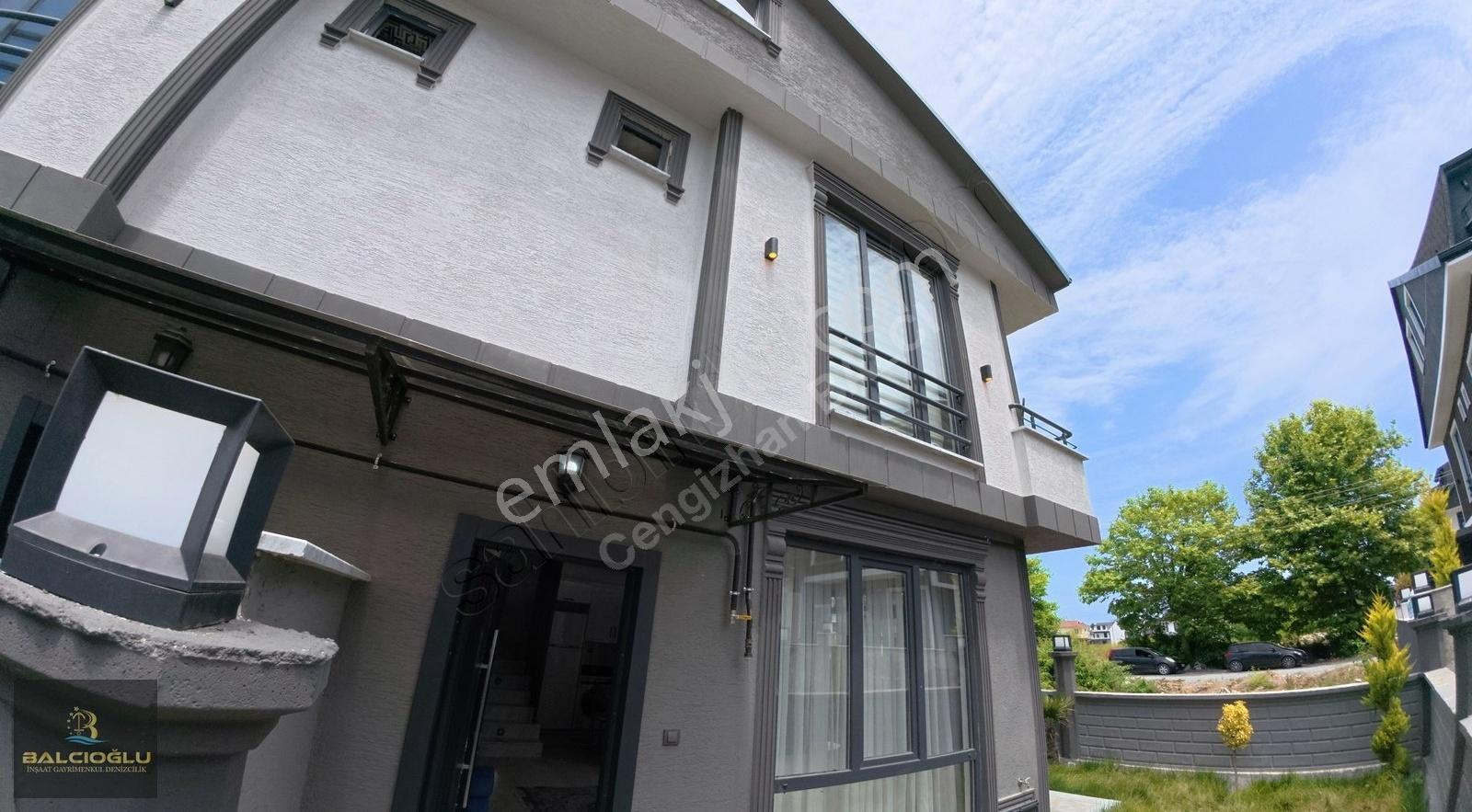 Balcıoğlundan Satılk Denize Yakn Eşyalı Bahçli Lüx Triblex Villa - Görsel 27