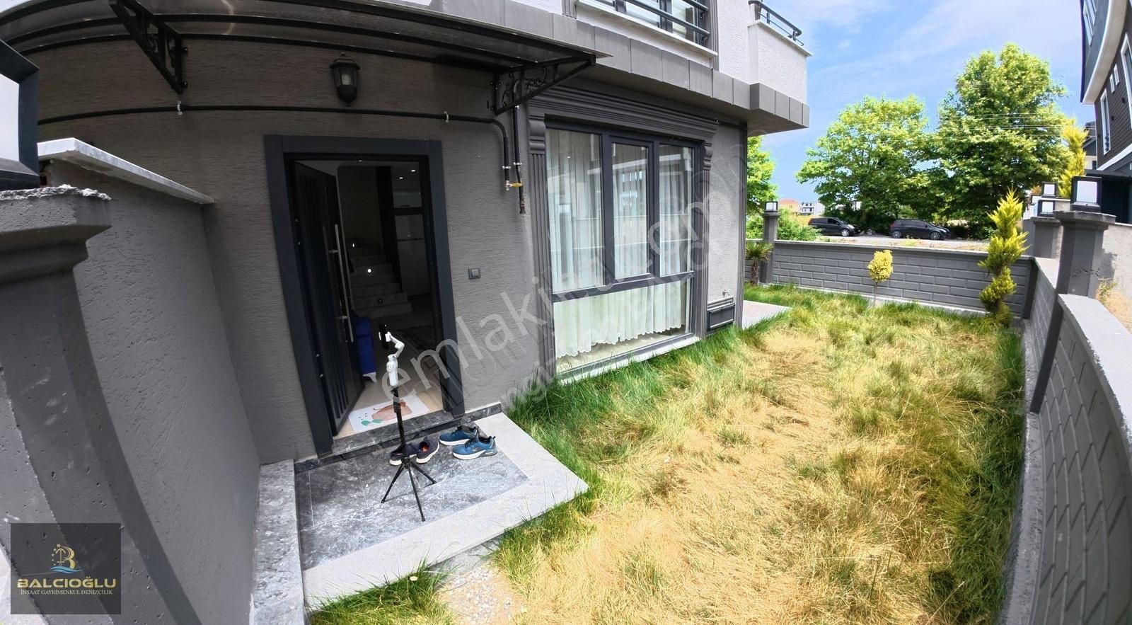 Balcıoğlundan Satılk Denize Yakn Eşyalı Bahçli Lüx Triblex Villa - Görsel 19