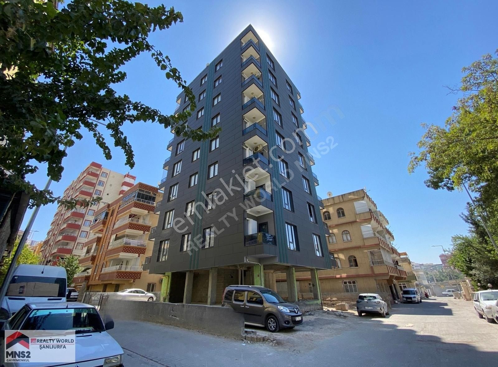 Realty World Mns2 Süper Konumda 1+1