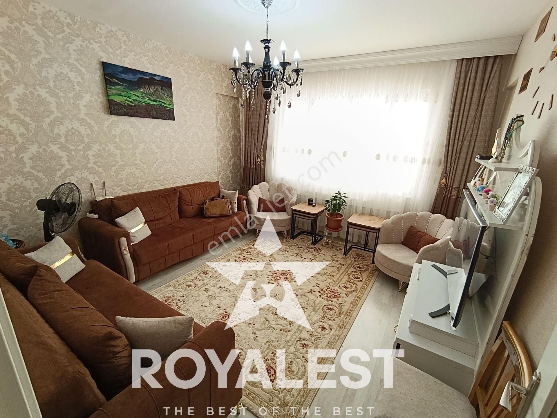 Royalest'ten 4 Etap Da Emsallerinin En İyisi Bakımlı 2+1