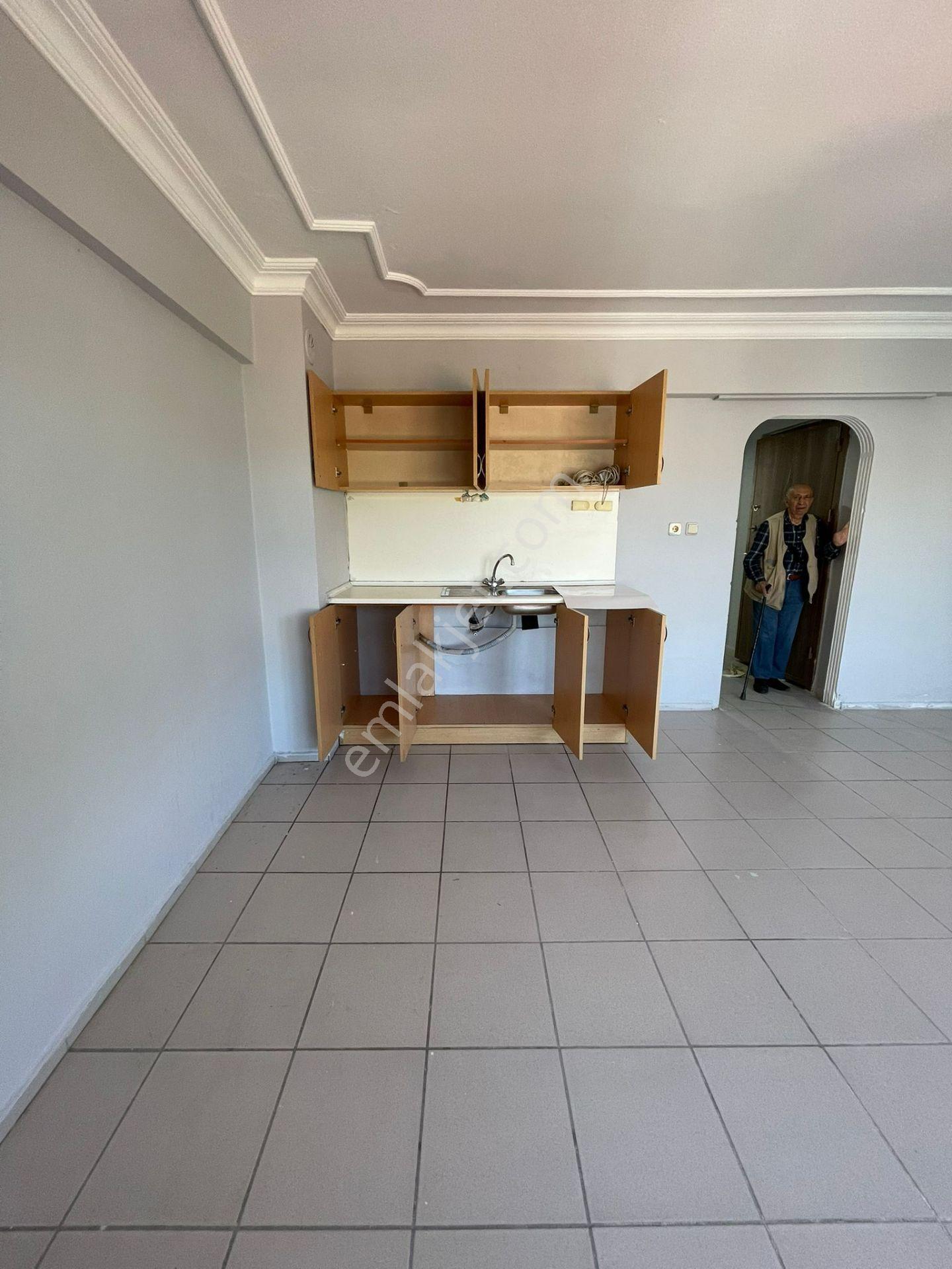 İlçe Şehir Merkezinde Çarşıda Home Ofis - Görsel 31