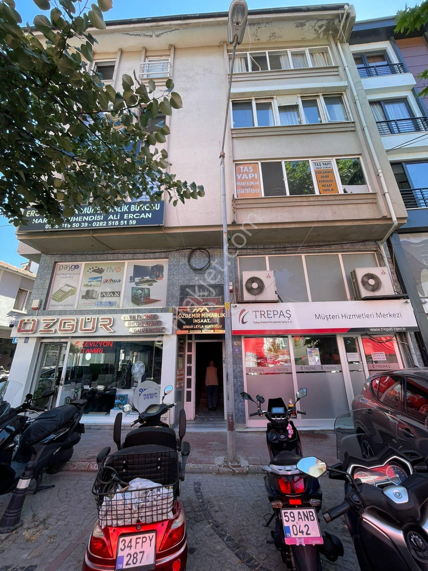 İlçe Şehir Merkezinde Çarşıda Home Ofis - Görsel 9