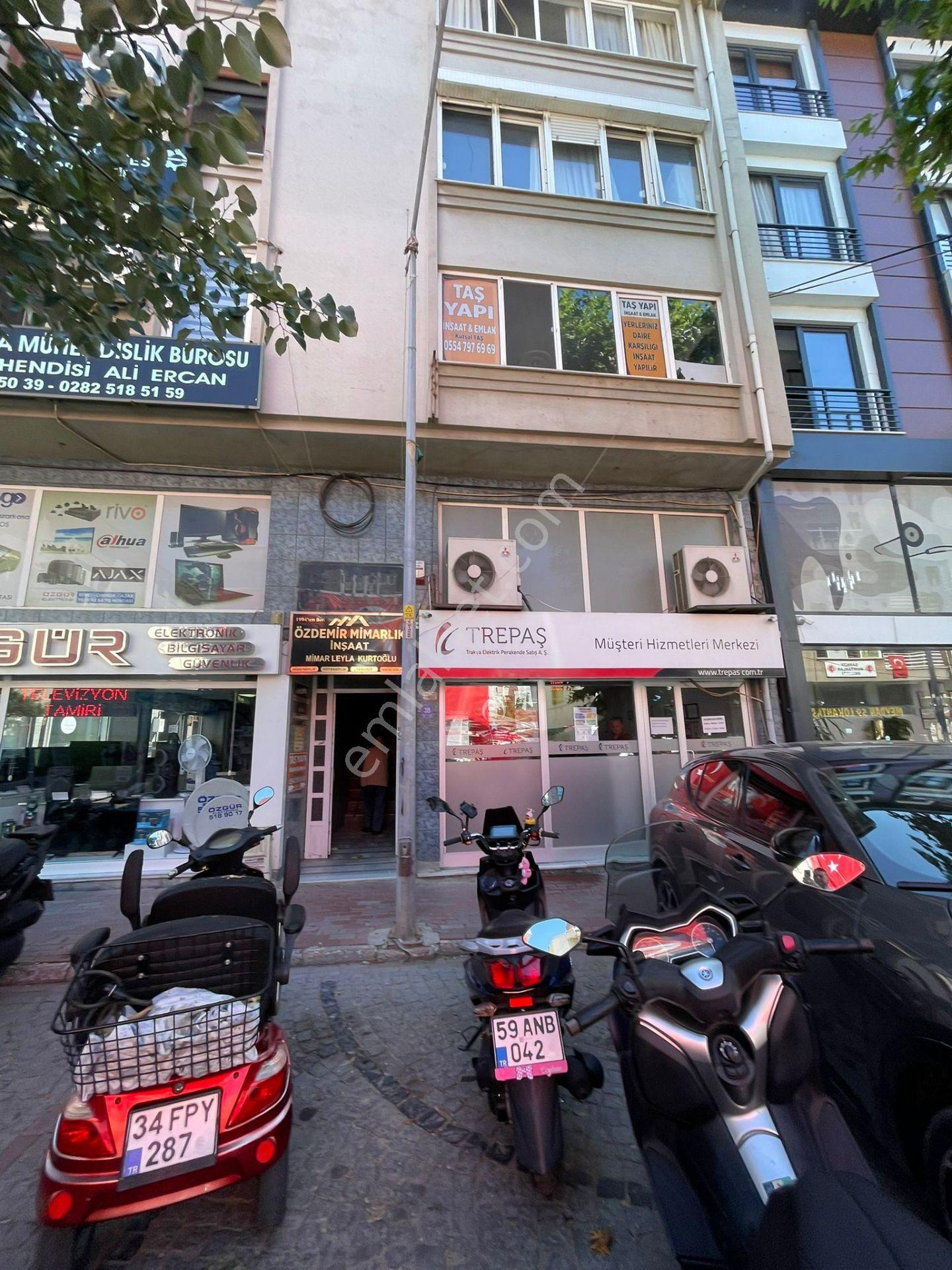 İlçe Şehir Merkezinde Çarşıda Home Ofis - Görsel 8