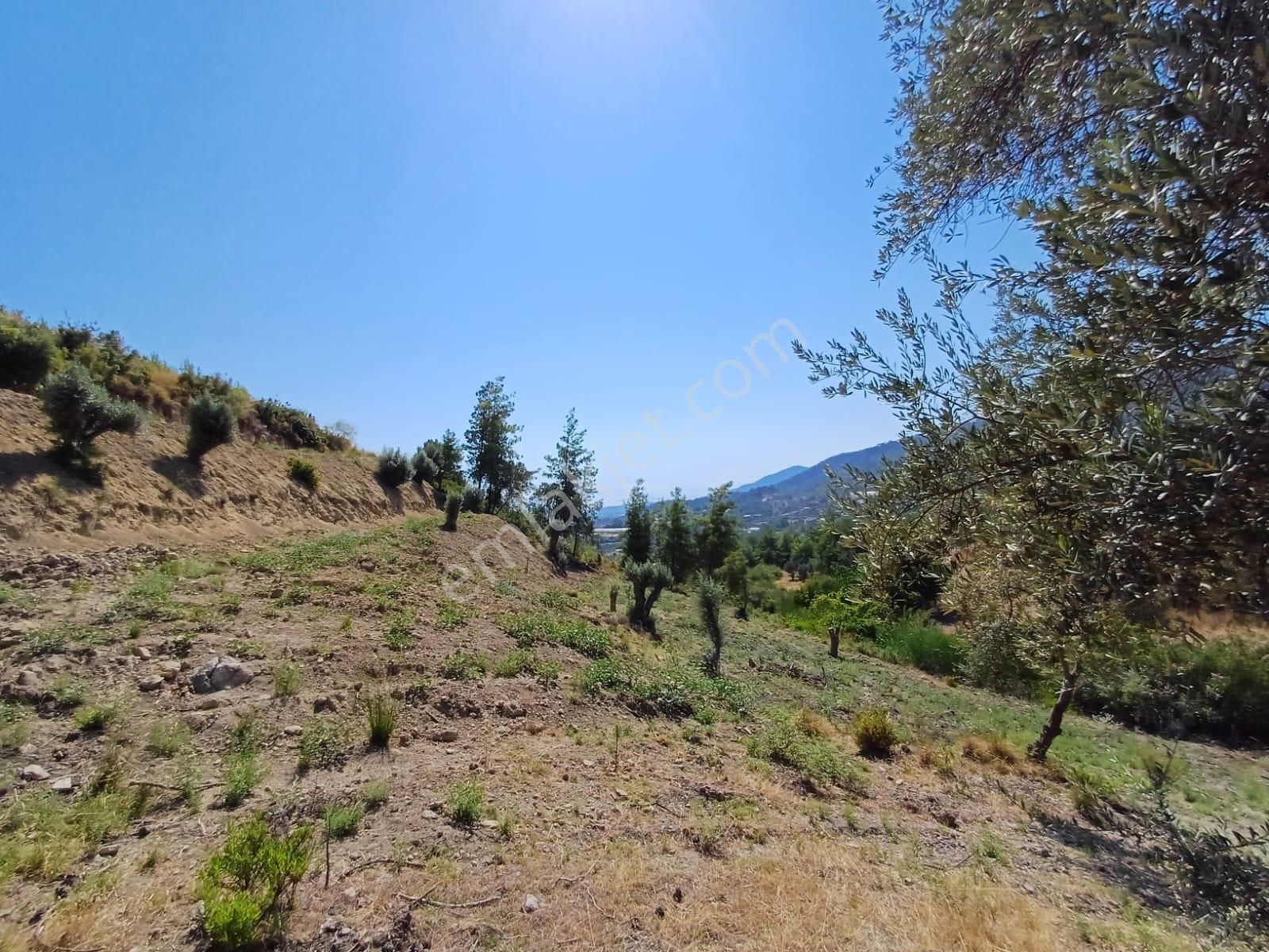 Stop’tan Eldirek’te 1082 M² Deniz Manzaralı Arazi - Görsel 5