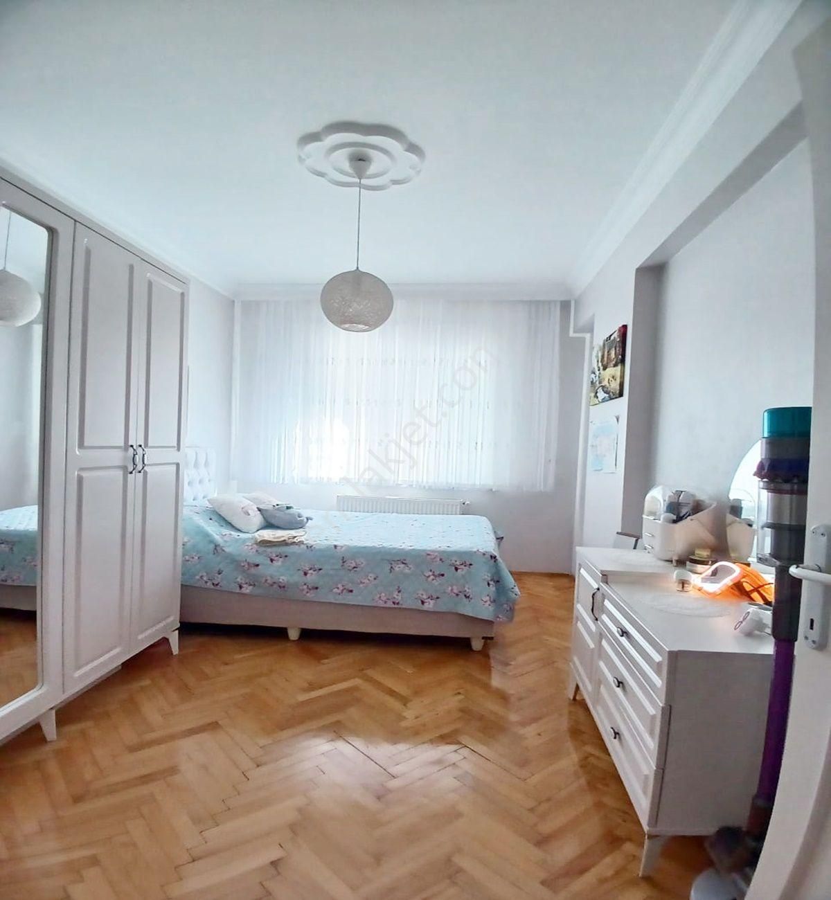 Avcılar Merkezde Kapalı Otoparklı Asansörlü 3+1 Ara Kat Daire - Görsel 22