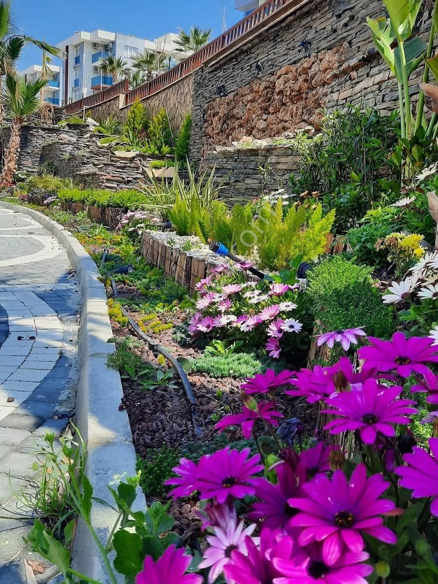 Kuşadasında Modern Tasarlanmış 3+1 Lüks Daire - Görsel 5