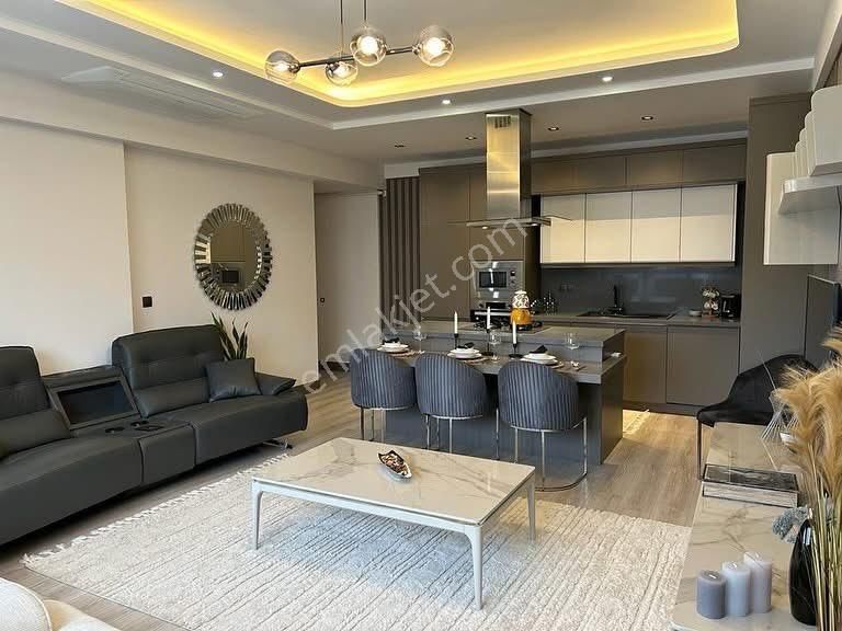 Kuşadasında Modern Tasarlanmış 3+1 Lüks Daire - Görsel 10