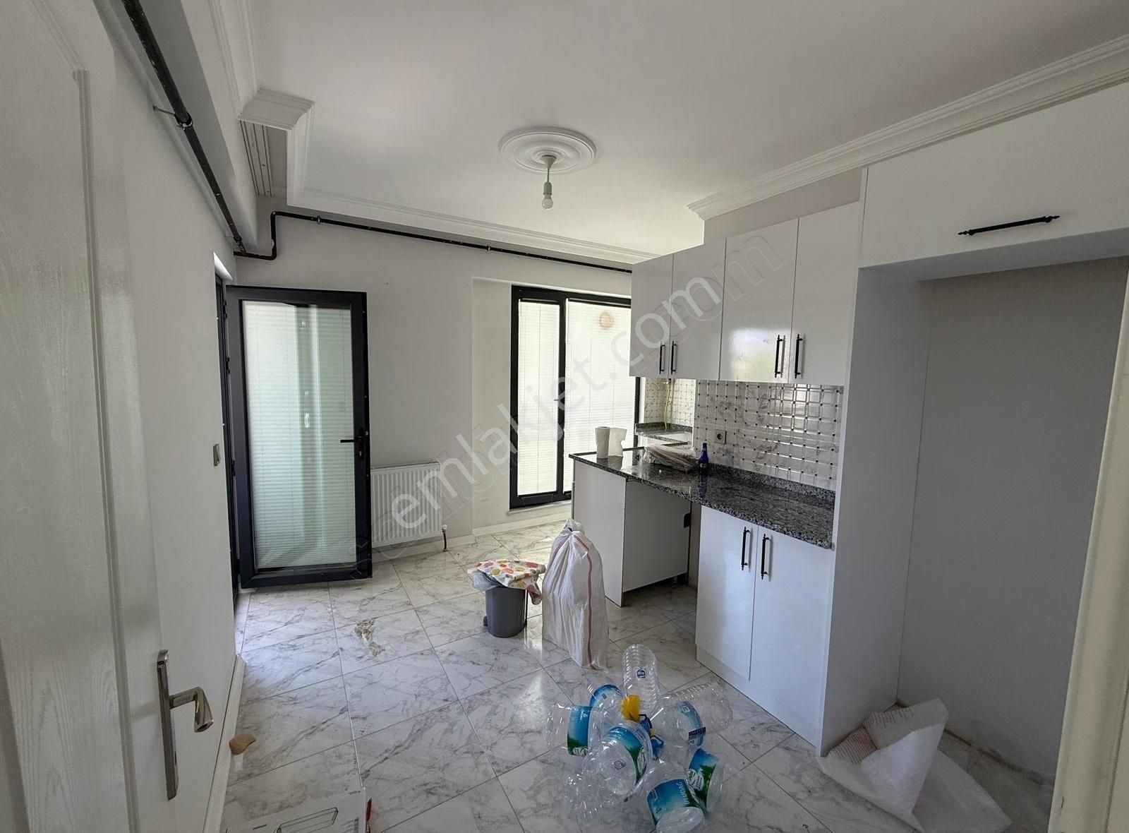 Likite Emlak'tan Cumhuriyette Geniş 2+1 Kiralık