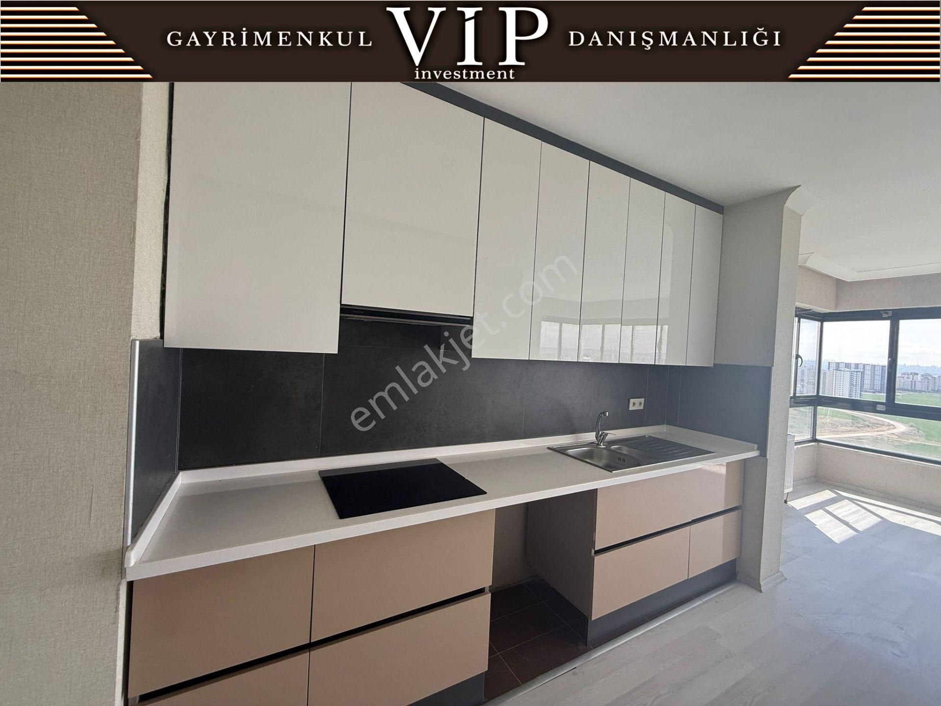 Yenimahalle Susuz'da Site İçerisinde 4+1 Kiralık Daire