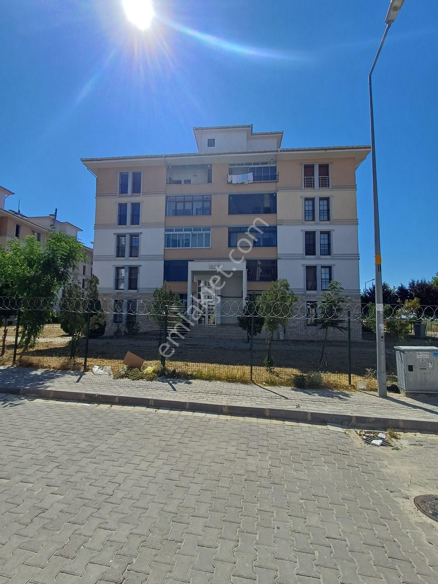Kırklareli Atatürk Mahallesinde (toki) 3+1 Daire Kiralıktır
