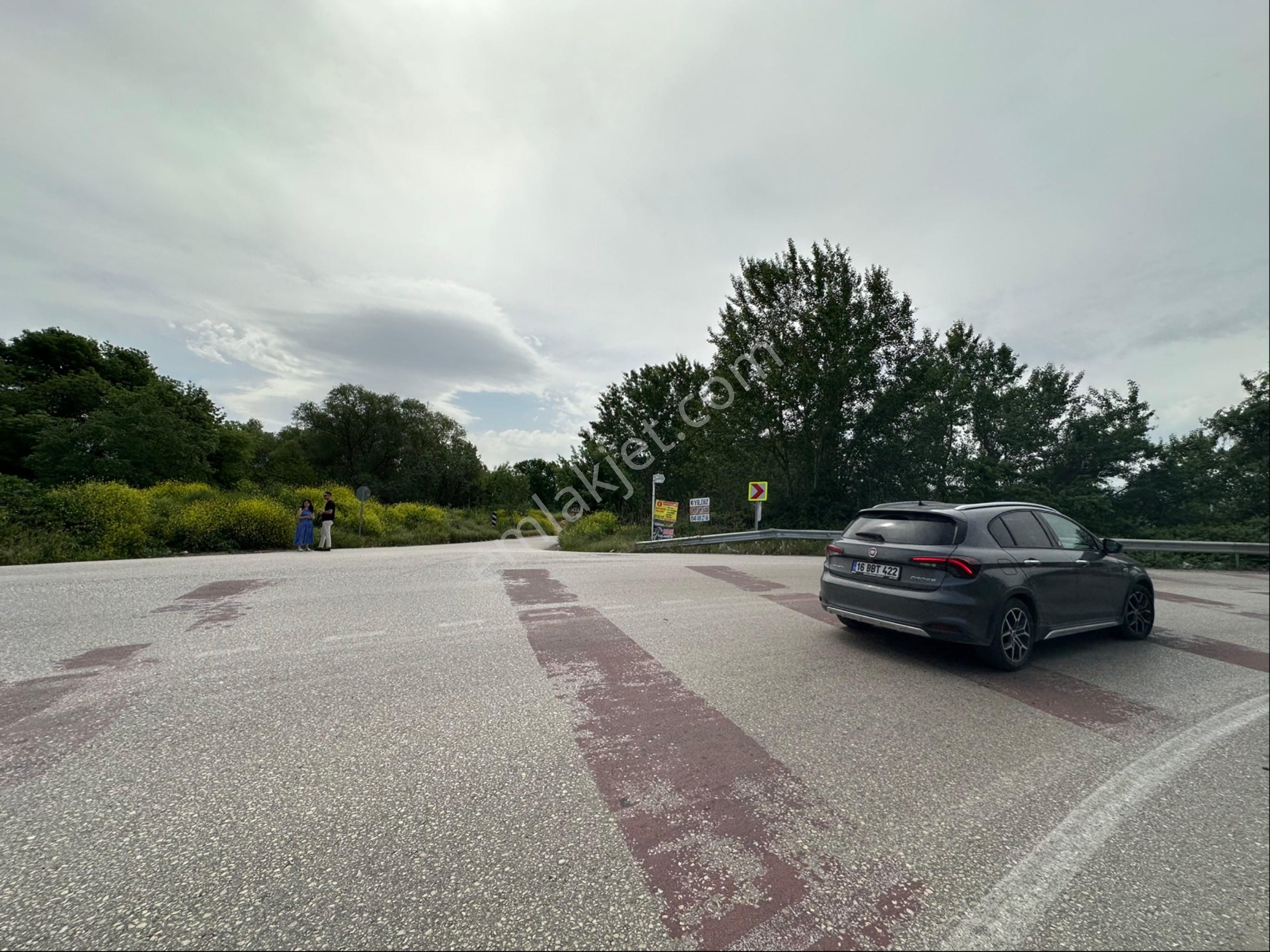 İmar Sınırında Ticari + Konut Yatırımlık Fırsat Arazi - Görsel 5