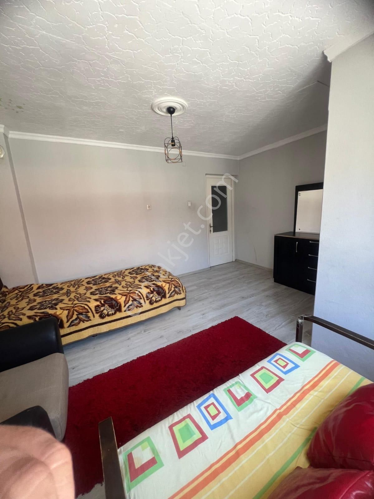 Acill Konak Kılıçreis Mah.de 3+1 100m2 Ayrı Mutfak Bakımlı Havadar Satılık Daire - Görsel 5