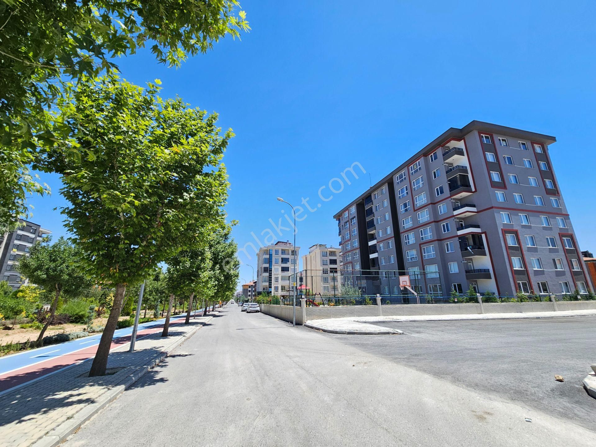 S.eyyubi Mahallesin’de Yelda Parkına Cephe Satılık Lüx Site İçi Sıfır Arakat Daireler