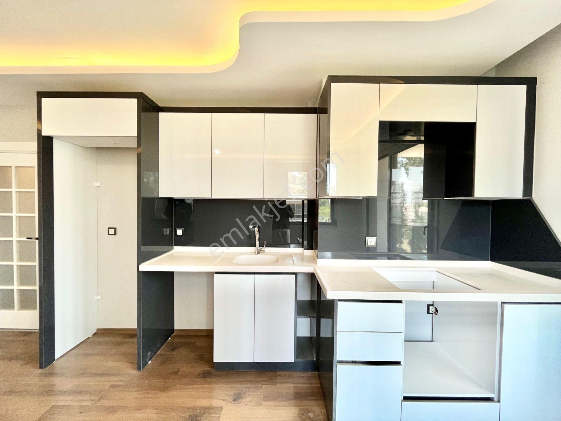 Yükselden İkizçayda Öncephe Ultra Lux D.gazlı Asansörlü 2+1daire