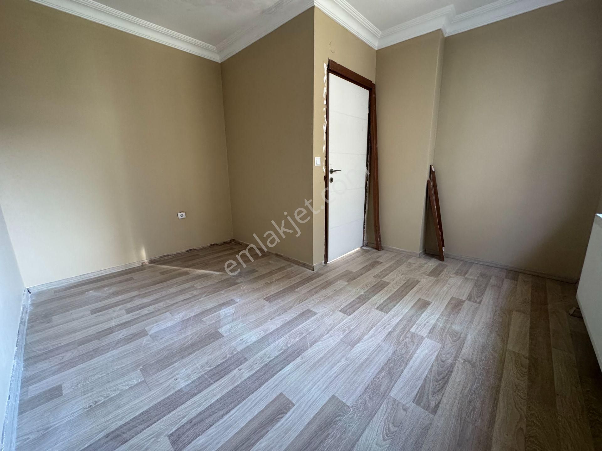 Beylikdüzü Yakuplu'da Ana Cadde Üzerinde 3+2 Satılık Dubleks - Görsel 22