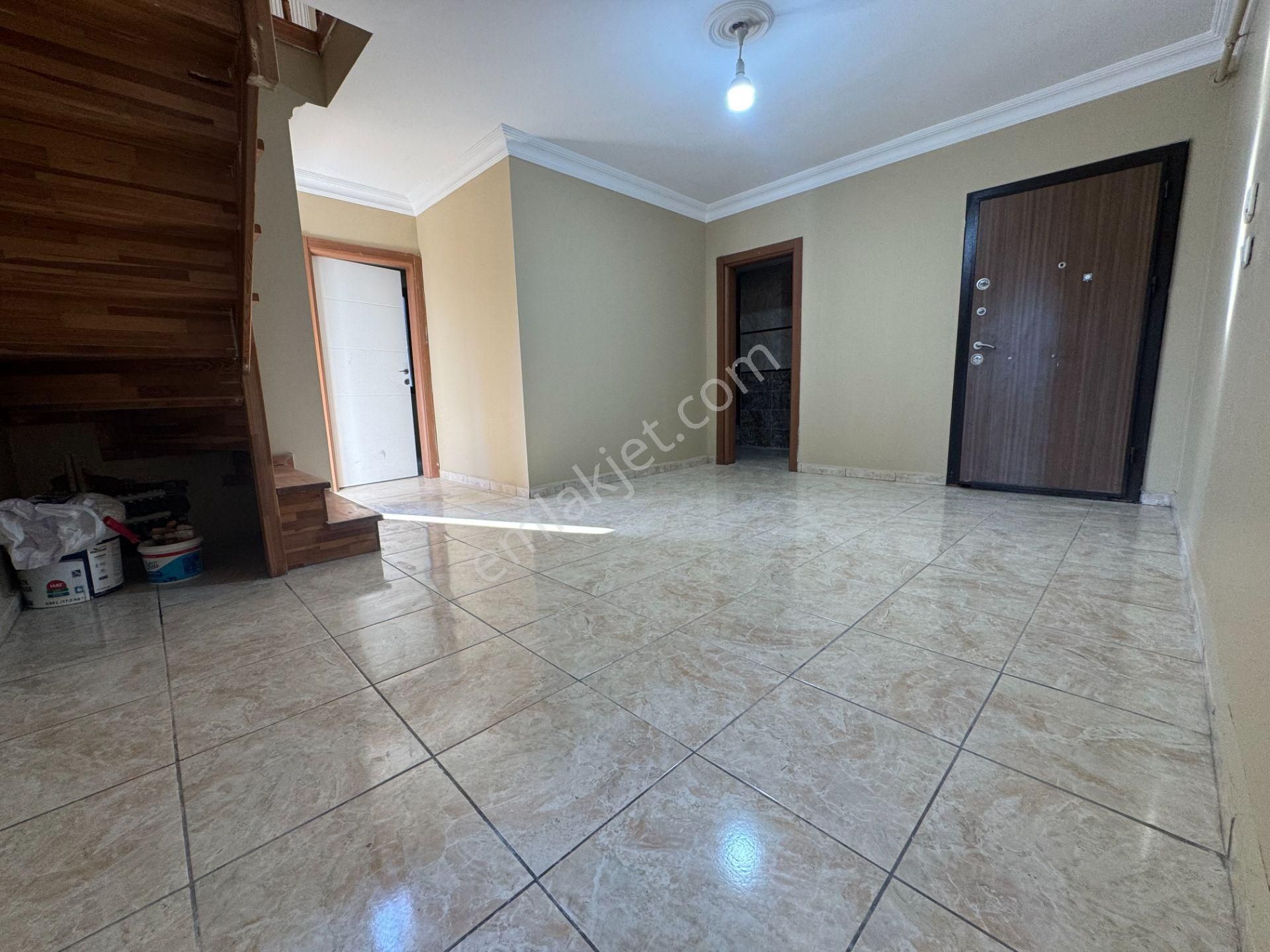 Beylikdüzü Yakuplu'da Ana Cadde Üzerinde 3+2 Satılık Dubleks - Görsel 25