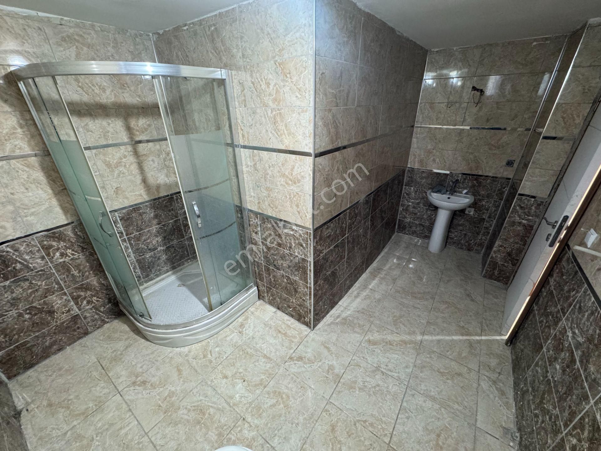 Beylikdüzü Yakuplu'da Ana Cadde Üzerinde 3+2 Satılık Dubleks - Görsel 18