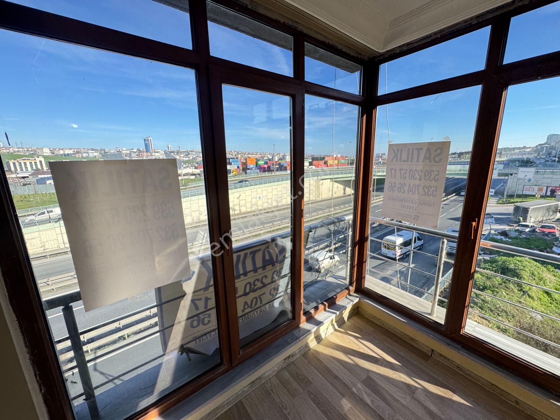 Beylikdüzü Yakuplu'da Ana Cadde Üzerinde 3+2 Satılık Dubleks - Görsel 8