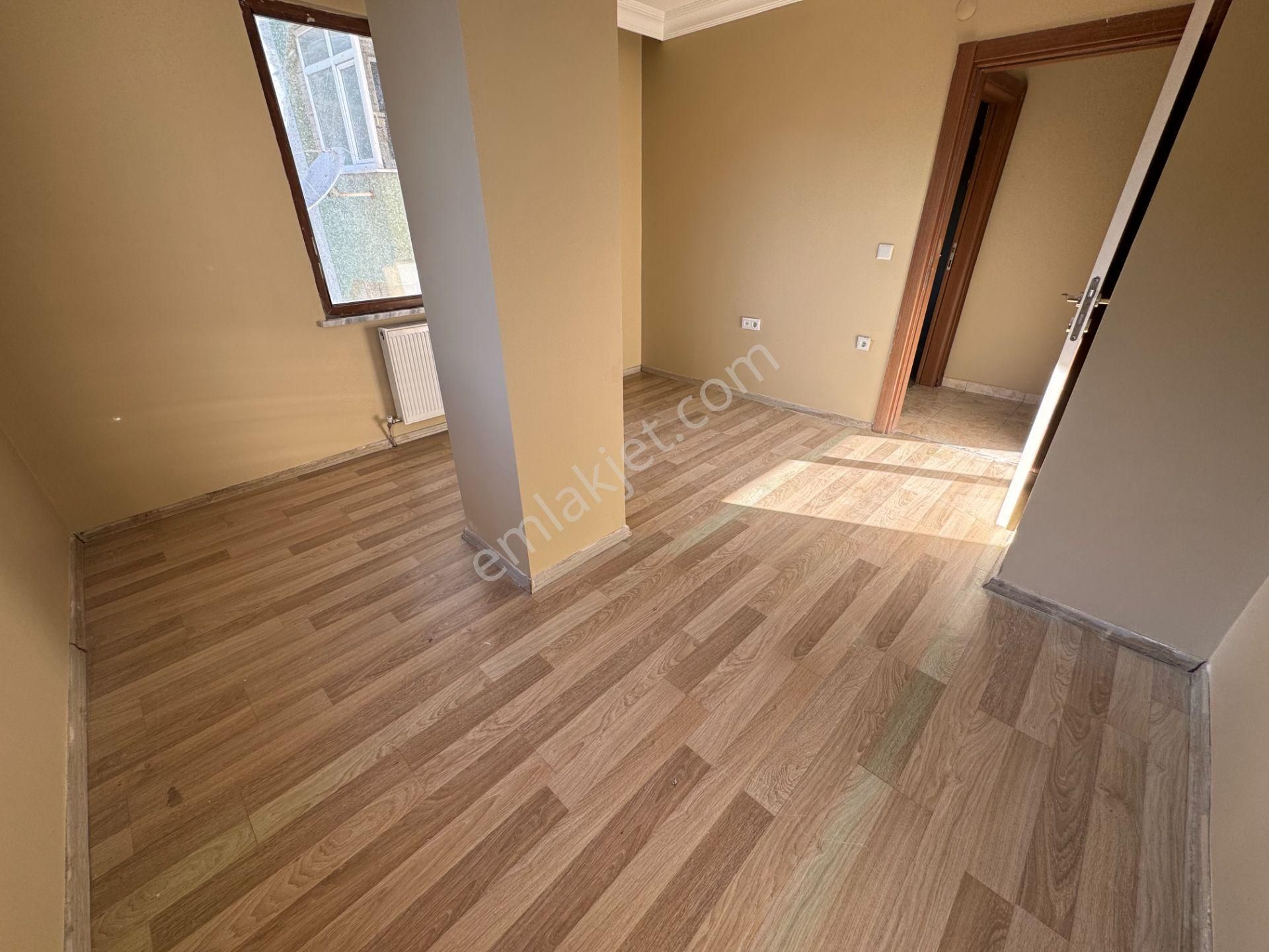 Beylikdüzü Yakuplu'da Ana Cadde Üzerinde 3+2 Satılık Dubleks - Görsel 17