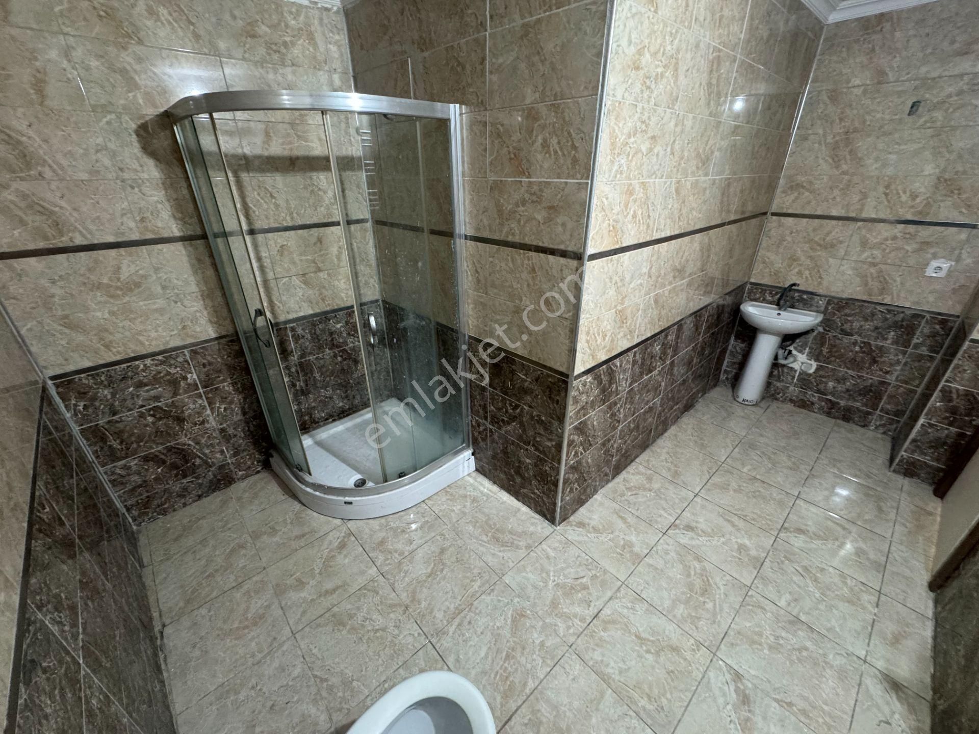 Beylikdüzü Yakuplu'da Ana Cadde Üzerinde 3+2 Satılık Dubleks - Görsel 31