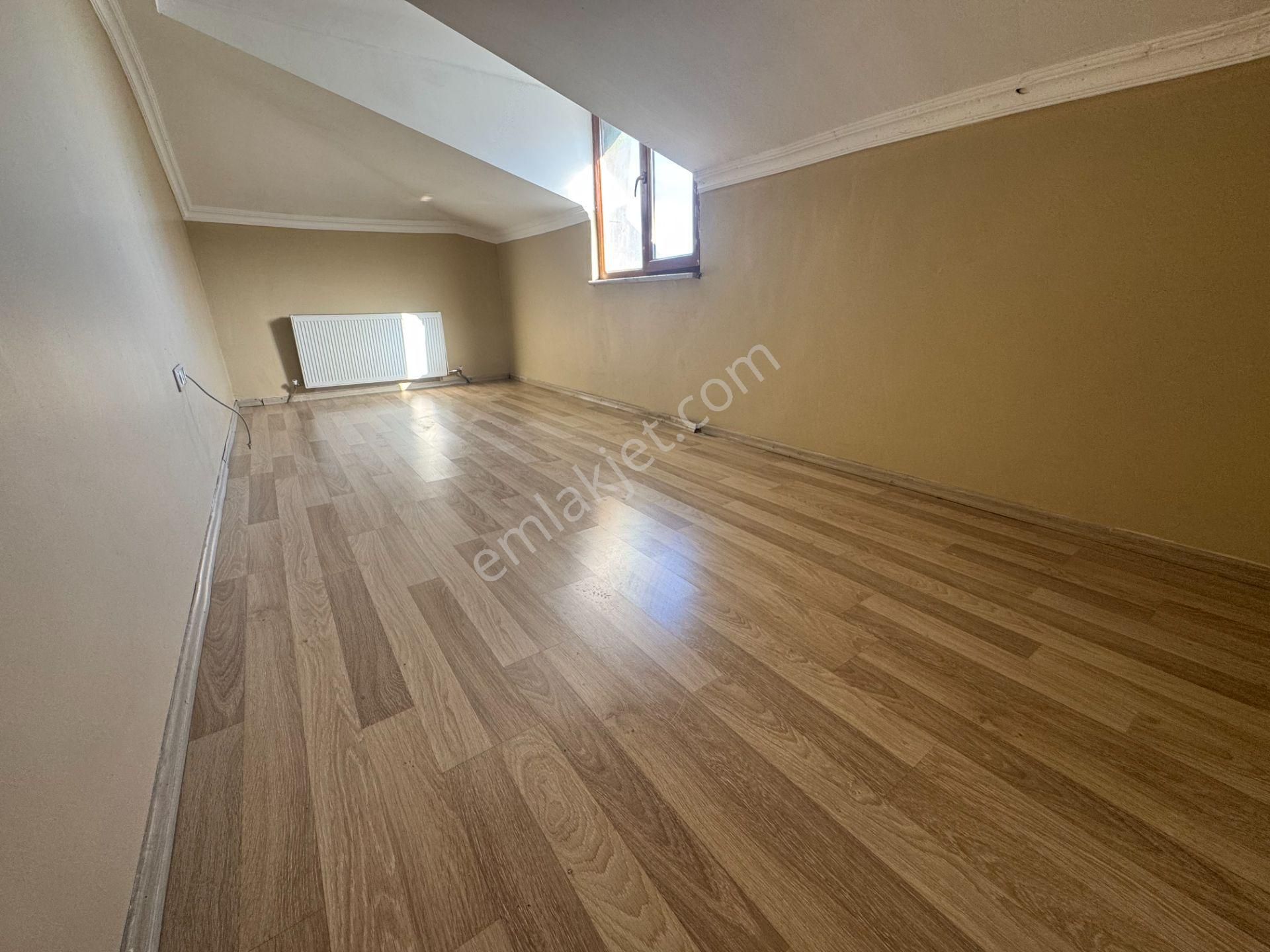 Beylikdüzü Yakuplu'da Ana Cadde Üzerinde 3+2 Satılık Dubleks - Görsel 29