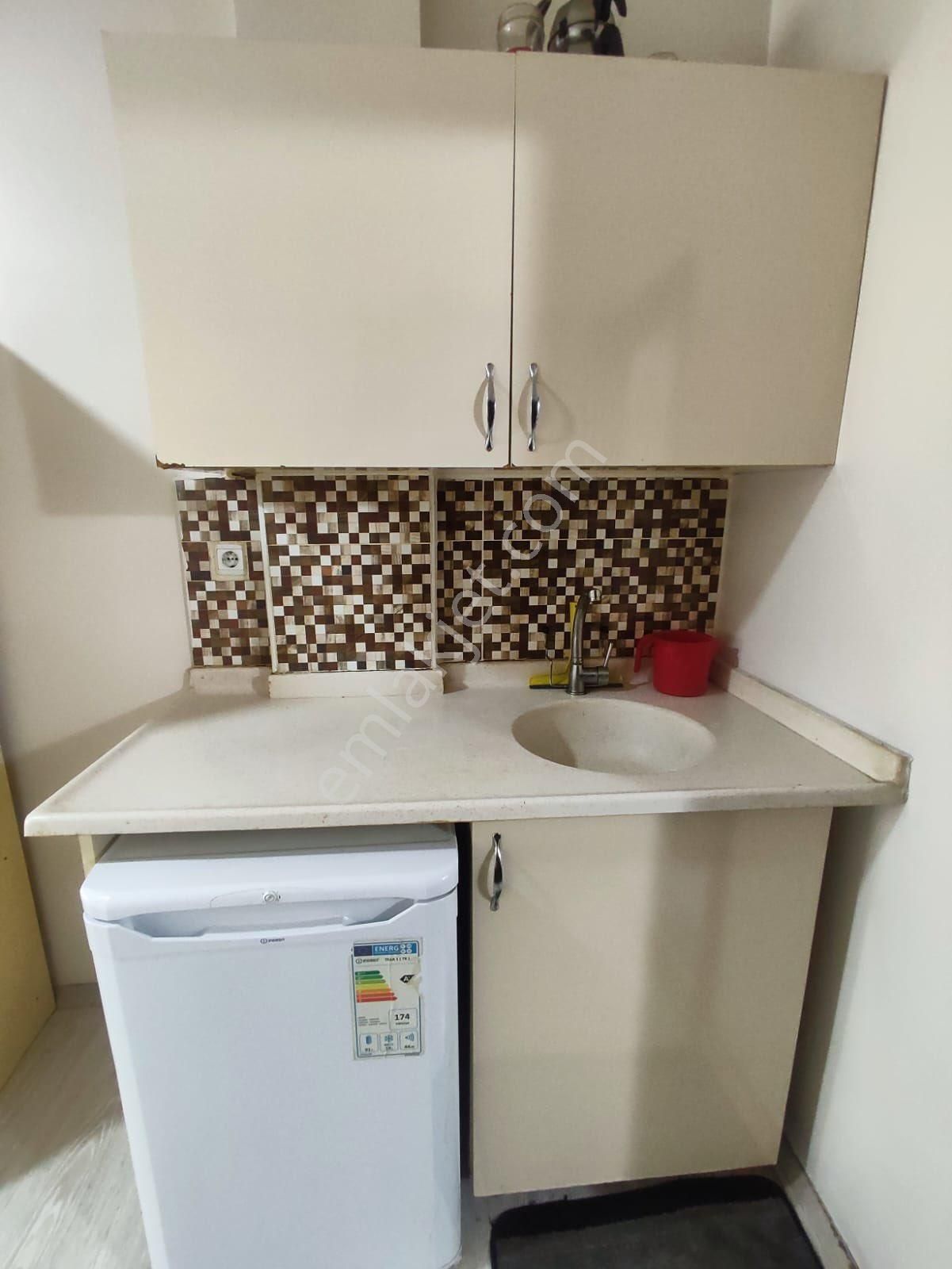 Yeşilyurt Duygu Cafe Arkasında Eşyalı Kiralık 1+0