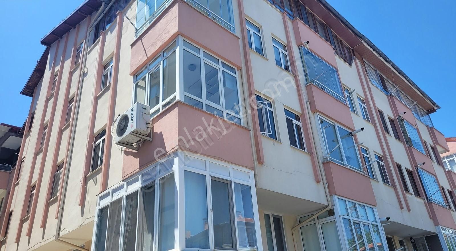 Turan Mah. Çarşı Merkeze Yakın 3+1 Satılık Daire