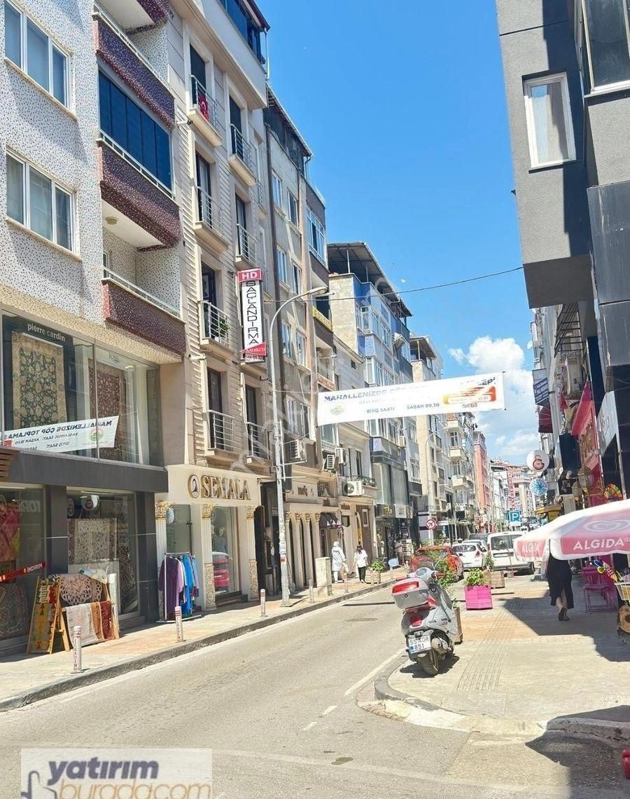 Samsun Gazicaddesinde 125 M2 3+1 Daire Satılık !!!