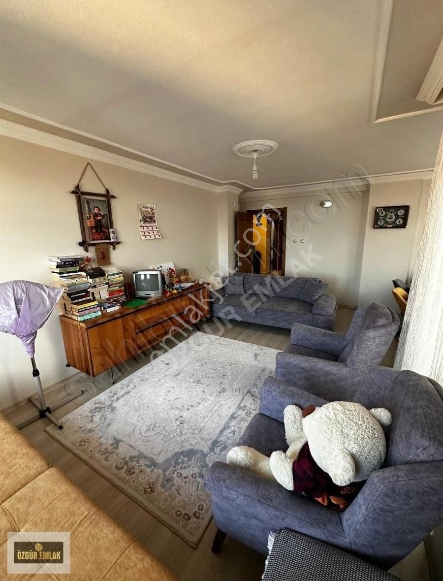 Özgür Emlak'tan Adacıkda Deniz Manzaralı Satılık Daire - Görsel 2