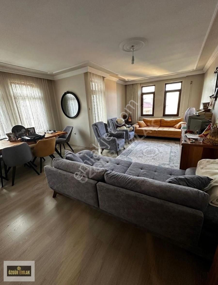 Özgür Emlak'tan Adacıkda Deniz Manzaralı Satılık Daire