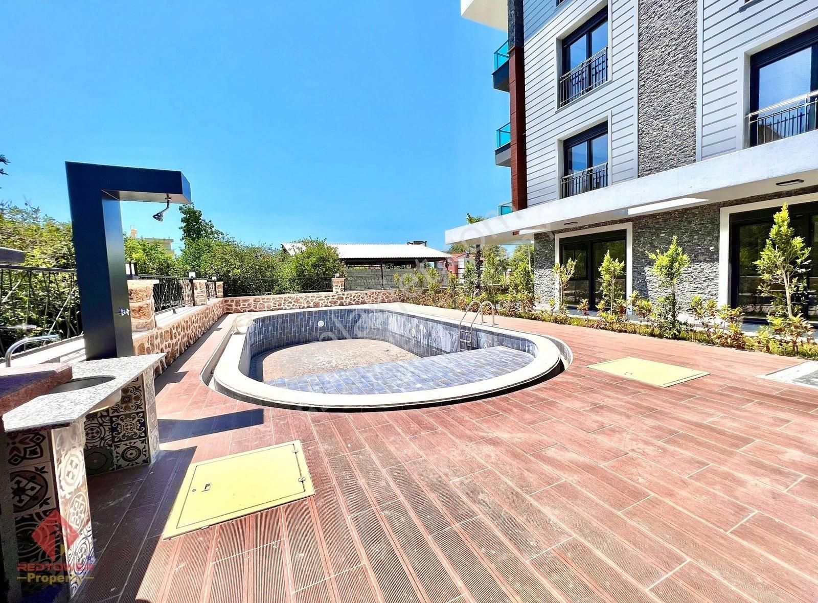 Alanya Obada Teraslı, Ayrı Mutfaklı, Şömineli 4+1 Dubleks Daire - Görsel 12